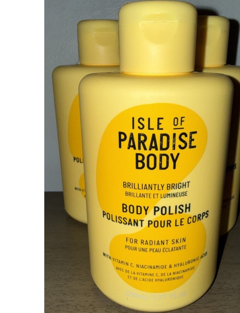 2 Bottles - Isle Of Paradise Brilliantly Bright Body Polish - QUICK SALE- Sealed